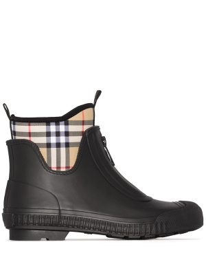 Vintage check neoprene and rubber rain boots, Burberry Vintage check neoprene and rubber rain boots
Vintage check neoprene and rubber rain boots, Burberry Vintage check neoprene and rubber rain boots