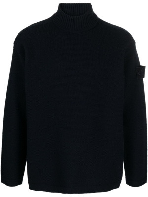 Logo-patch virgin wool roll-neck jumper, Stone Island Logo-patch virgin wool roll-neck jumper
Logo-patch virgin wool roll-neck jumper, Stone Island Logo-patch virgin wool roll-neck jumper