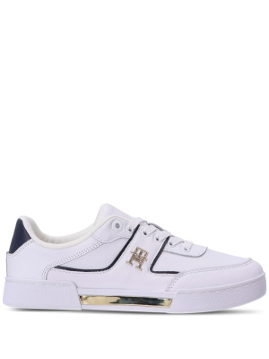 Monogram-plaque low-top leather sneakers, Tommy Hilfiger Monogram-plaque low-top leather sneakers
Monogram-plaque low-top leather sneakers, Tommy Hilfiger Monogram-plaque low-top leather sneakers