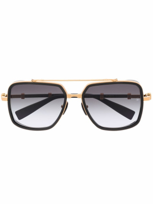 Gradient-frames pilot sunglasses, Balmain Eyewear Gradient-frames pilot sunglasses
Gradient-frames pilot sunglasses, Balmain Eyewear Gradient-frames pilot sunglasses