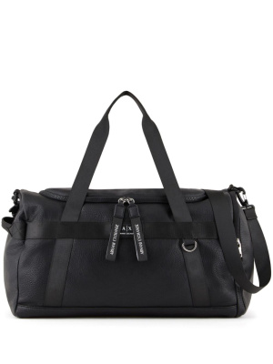 Large debossed-logo holldall bag, Armani Exchange Large debossed-logo holldall bag
Large debossed-logo holldall bag, Armani Exchange Large debossed-logo holldall bag