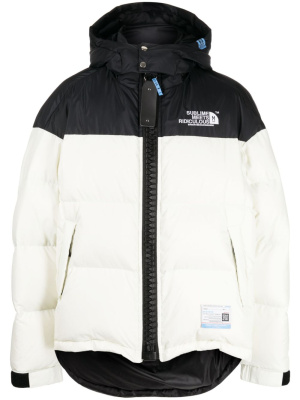 Logo-embroidered padded jacket, Maison Mihara Yasuhiro Logo-embroidered padded jacket
Logo-embroidered padded jacket, Maison Mihara Yasuhiro Logo-embroidered padded jacket