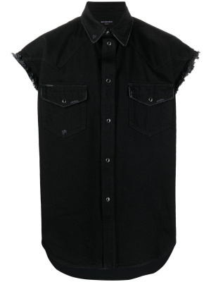 Raw-cut short-sleeve denim shirt, Balenciaga Raw-cut short-sleeve denim shirt
Raw-cut short-sleeve denim shirt, Balenciaga Raw-cut short-sleeve denim shirt
