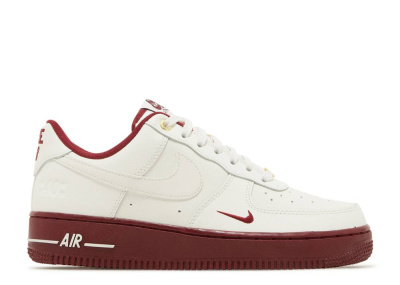 

40 Th Anniversary-Sail Team Red (2007), Nike 40 Th Anniversary-Sail Team Red (2007)