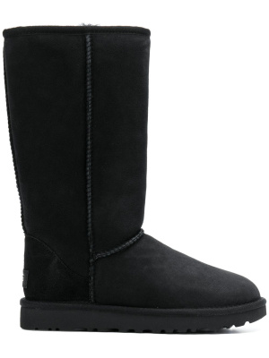 

Fur-lined snow boots, UGG Fur-lined snow boots