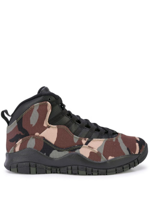 

10 "Woodland Camo" sneakers, Jordan 10 "Woodland Camo" sneakers