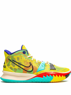 

Kyrie 7 "1 World 1 People" sneakers, Nike Kyrie 7 "1 World 1 People" sneakers