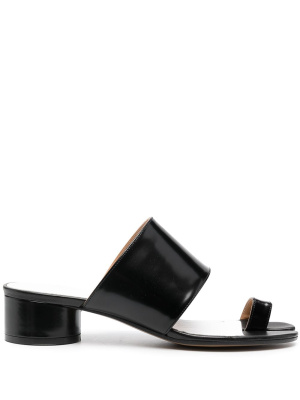 

Tabi toe-ring leather sandals, Maison Margiela Tabi toe-ring leather sandals