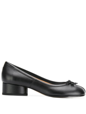 

Low heel tabi pumps, Maison Margiela Low heel tabi pumps