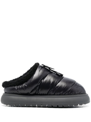 

Logo-patch quilted mules, Moncler Logo-patch quilted mules