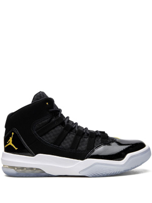 

Max Aura sneakers, Jordan Max Aura sneakers