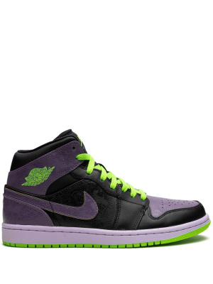 

1 Retro sneakers, Jordan 1 Retro sneakers