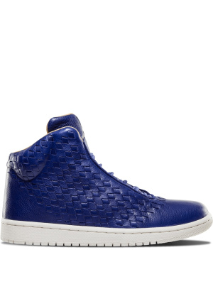 

Shine sneakers, Jordan Shine sneakers