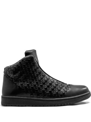 

Shine sneakers, Jordan Shine sneakers