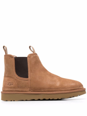

Debossed-logo shearling ankle boots, UGG Debossed-logo shearling ankle boots