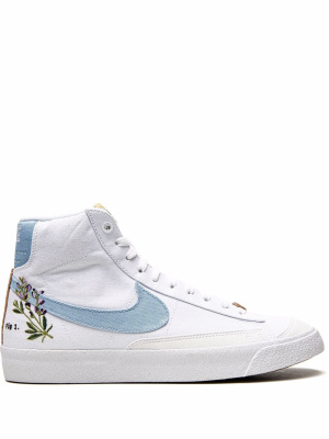 

Blazer Mid 77 high-top sneakers, Nike Blazer Mid 77 high-top sneakers