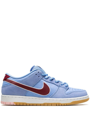 

SB Dunk Low "Phillies" sneakers, Nike SB Dunk Low "Phillies" sneakers