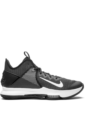 

Witness 4 sneakers, Nike Witness 4 sneakers