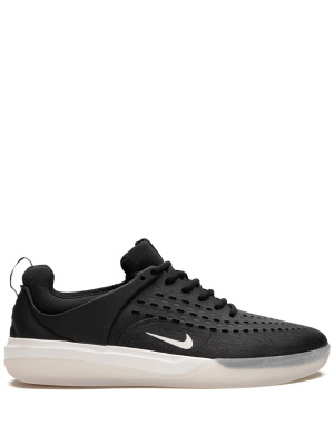 

SB Nyjah 3 "Black/White" sneakers, Nike SB Nyjah 3 "Black/White" sneakers