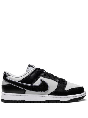 

Dunk Low "Chenille Swoosh Black Grey" sneakers, Nike Dunk Low "Chenille Swoosh Black Grey" sneakers