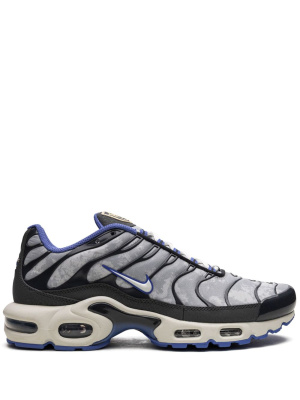 

Air Max Plus SE "Social F.C." sneakers, Nike Air Max Plus SE "Social F.C." sneakers