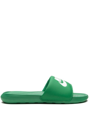 

Victori One slides, Nike Victori One slides