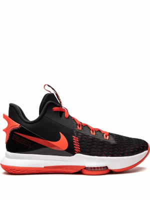 

LeBron Witness V sneakers, Nike LeBron Witness V sneakers