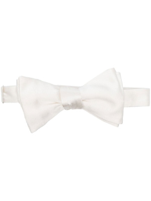 

Pre-tied silk bow tie, Maison Margiela Pre-tied silk bow tie