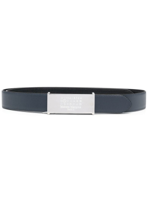 

Logo-plaque leather belt, Maison Margiela Logo-plaque leather belt