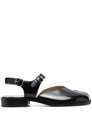 

Tabi-toe leather sandals, Maison Margiela Tabi-toe leather sandals