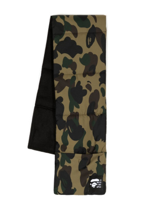 

Logo-patch camouflage-paint scarf, A BATHING APE® Logo-patch camouflage-paint scarf