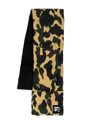 

Camouflage-print padded scarf, A BATHING APE® Camouflage-print padded scarf