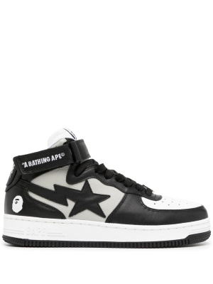 

Logo-patch leather sneakers, A BATHING APE® Logo-patch leather sneakers