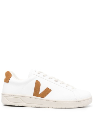 

Low-top sneakers, VEJA Low-top sneakers