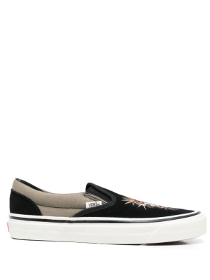 

Tiger-motif embroidered sneakers, Vans Tiger-motif embroidered sneakers