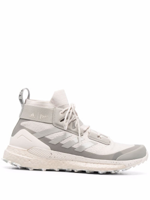 

Logo-patch lace-up sneakers, Adidas Logo-patch lace-up sneakers