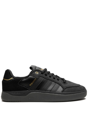 

Tyshawn Low sneakers, Adidas Tyshawn Low sneakers