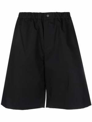 

Knee-length chino shorts, Off-White Knee-length chino shorts