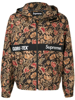 

Gore-Tex court jacket, Supreme Gore-Tex court jacket