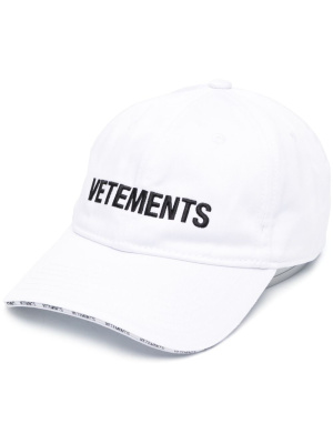 

Logo-embroidered baseball cap, VETEMENTS Logo-embroidered baseball cap