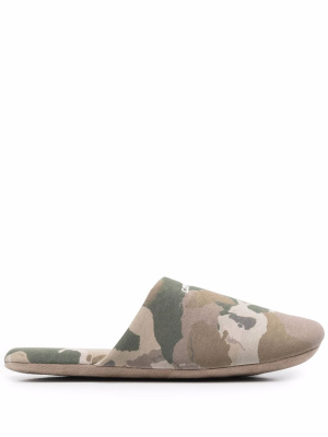 

Camouflage-print round-toe slippers, Carhartt WIP Camouflage-print round-toe slippers