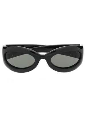 

Logo square tinted sunglasses, Gucci Eyewear Logo square tinted sunglasses