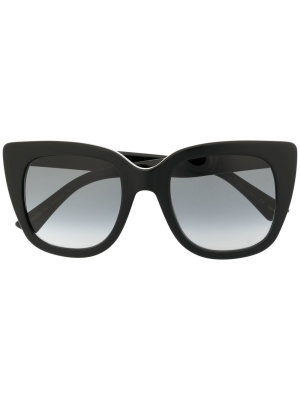 

Gradient oversize-frame sunglasses, Gucci Eyewear Gradient oversize-frame sunglasses