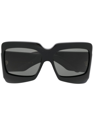 

Square frame oversize sunglasses, Gucci Eyewear Square frame oversize sunglasses