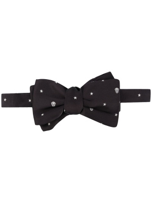 

Skull-print clip-on bow tie, Alexander McQueen Skull-print clip-on bow tie
