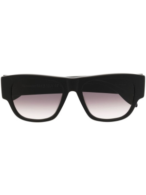 

Graffiti-print D-frame sunglasses, Alexander McQueen Eyewear Graffiti-print D-frame sunglasses