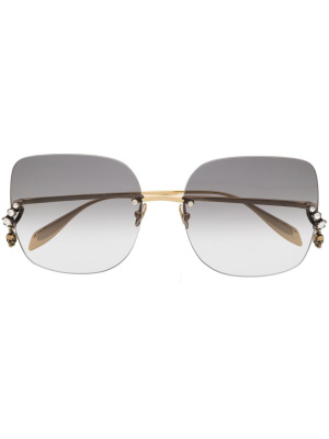 

Square tinted sunglasses, Alexander McQueen Eyewear Square tinted sunglasses