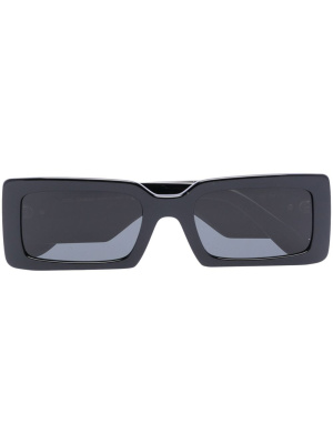 

Logo-square plaque sunglasses, Dolce & Gabbana Eyewear Logo-square plaque sunglasses