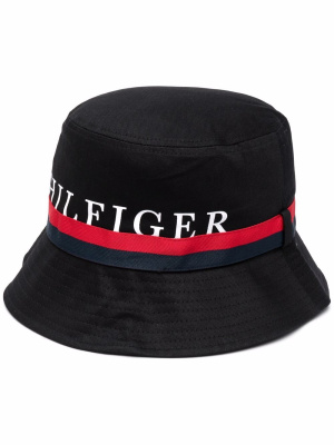 

Logo-print bucket hat, Tommy Hilfiger Logo-print bucket hat