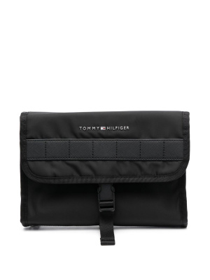 

Logo-lettering hanging wash bag, Tommy Hilfiger Logo-lettering hanging wash bag